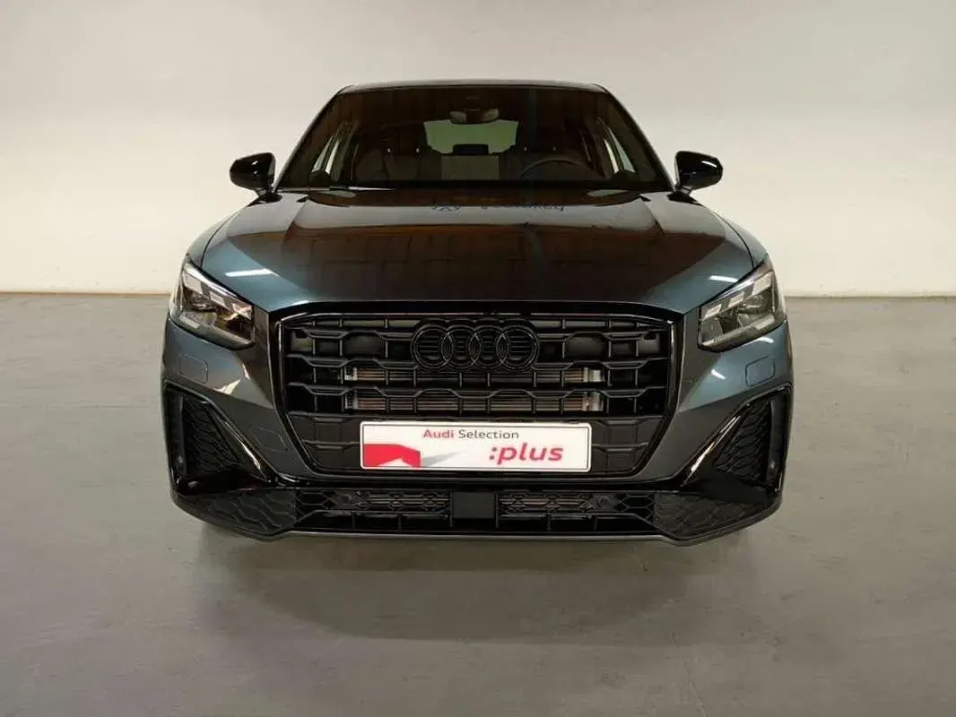 Usado Audi Q2 Black Edition 150 CV (110 kW) 2026 Gris SUV