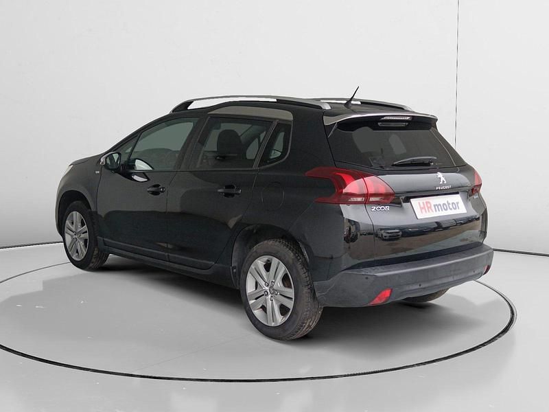 Usado Peugeot 2008 Style 83 CV (61 kW) 2016 Negro SUV