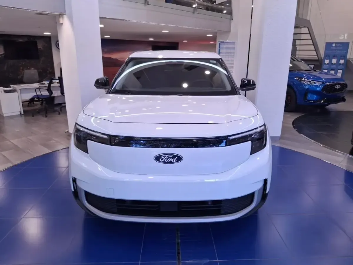 Usado Ford Explorer Premium 210 kW (286 CV) 2026 Blanco SUV