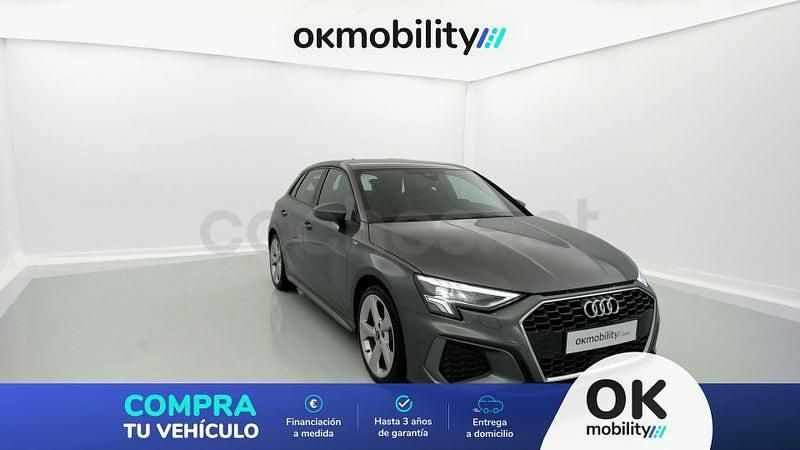 Usado Audi A3 S-Line 150 CV (110 kW) 2024 Gris / plata Berlina