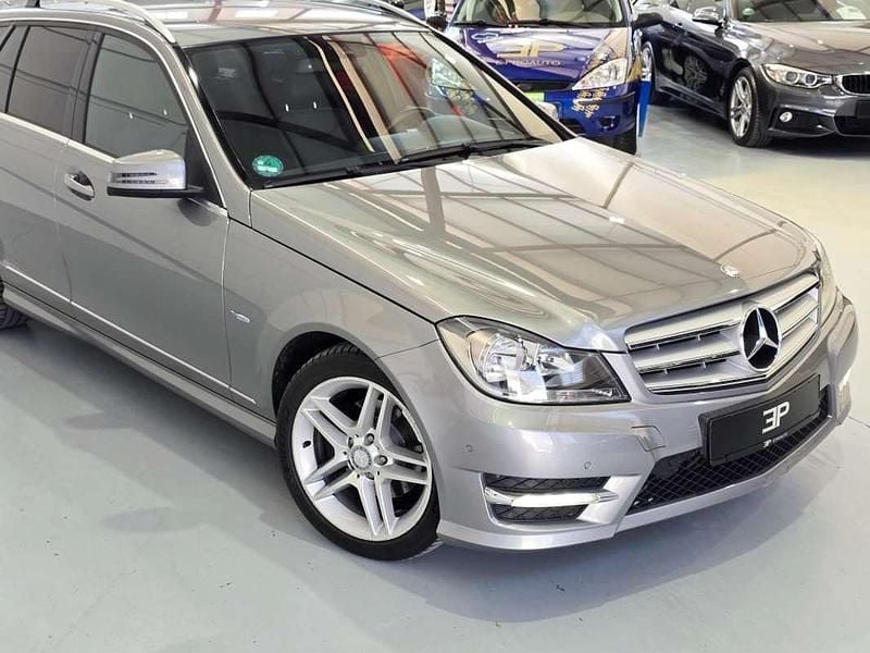 Usado Mercedes C250 Avantgarde 204 CV (150 kW) 2012 Gris Familiar