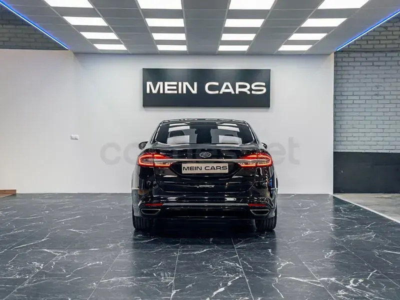 Usado Ford Mondeo Vignale 187 CV (137 kW) 2019 Negro Berlina