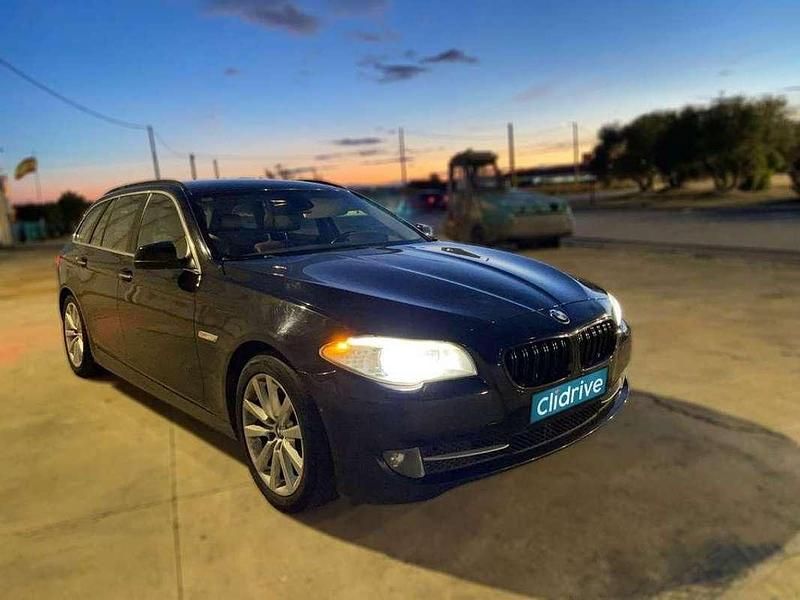 Używany BMW 520 184 KM (135 kW) 2011 Czarny Sedan/Limuzyna