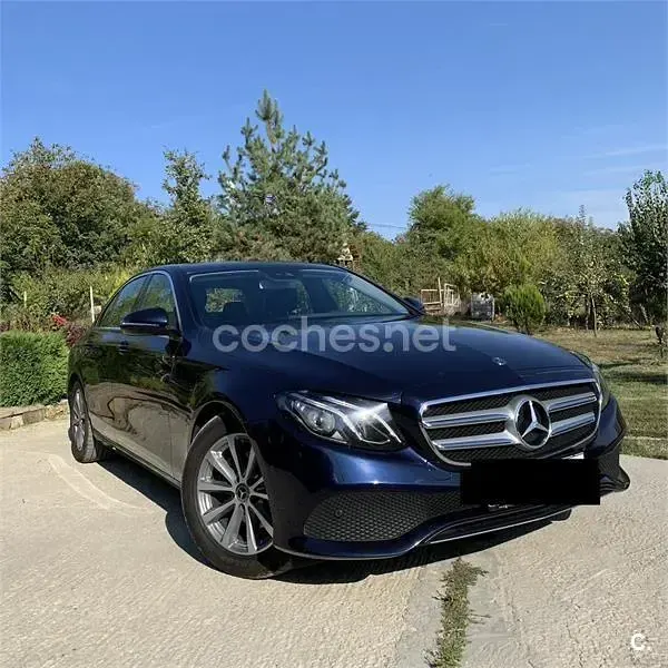 Usado Mercedes E220 194 CV (142 kW) 2018 Azul Berlina