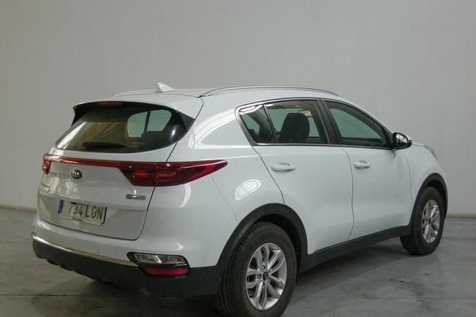 Usado Kia Sportage 136 CV (100 kW) 2020 SUV