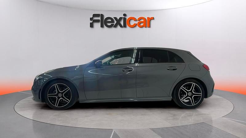 Usado Mercedes A180 136 CV (100 kW) 2019 Gris Berlina