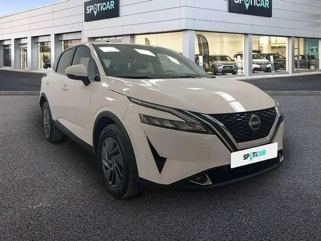 Usado Nissan Qashqai Acenta 140 CV (102 kW) 2022 Blanco SUV