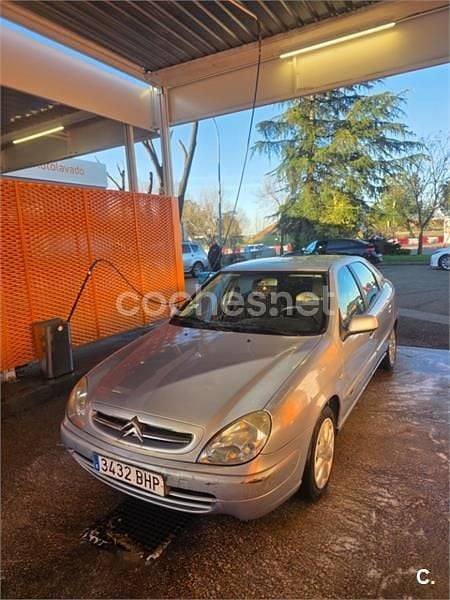 Usado Citroën Xsara 75 CV (55 kW) 2001 Gris / plata Berlina