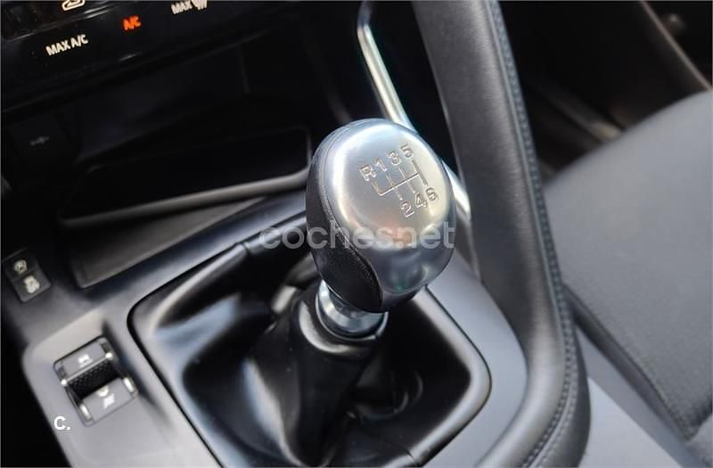 Usado Jaguar E-Pace 163 CV (119 kW) 2021 Gris / plata SUV