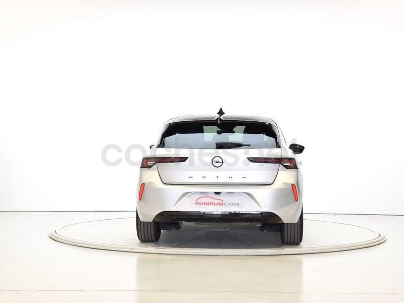 Używany Opel Astra 130 KM (95 kW) 2025 Szary Sedan/Limuzyna
