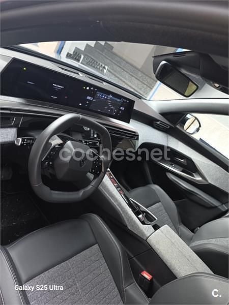 Usado Peugeot 3008 Allure 145 CV (106 kW) 2025 Gris / plata SUV