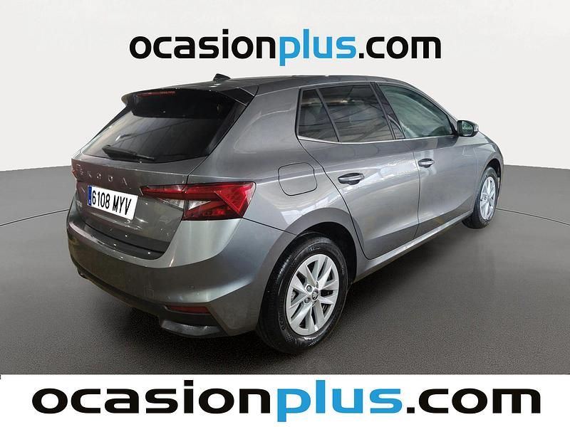 Usado Skoda Fabia Selection 95 CV (69 kW) 2025 Gris Utilitario