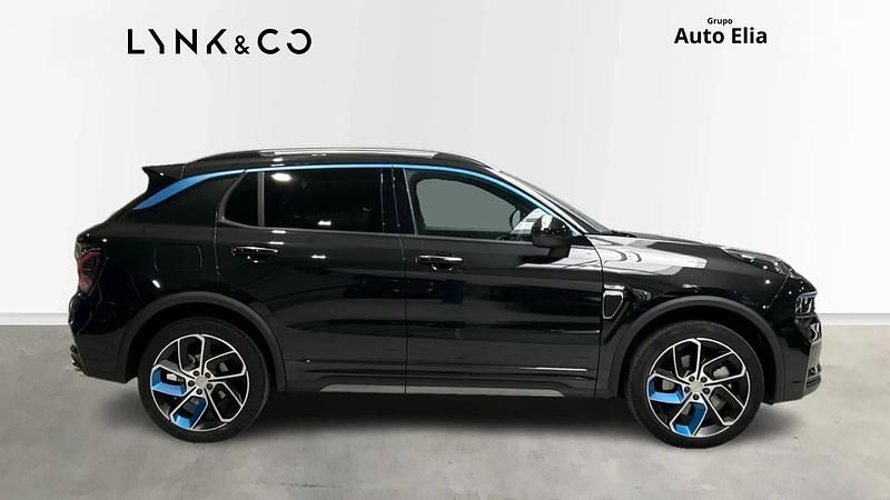 Usado Lynk & Co 01 261 CV (191 kW) 2023 Negro SUV