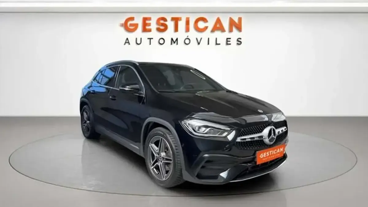 Usado Mercedes GLA250 218 CV (160 kW) 2022 Negro SUV