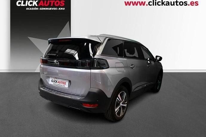 Usado Peugeot 5008 Allure 130 CV (95 kW) 2022 SUV