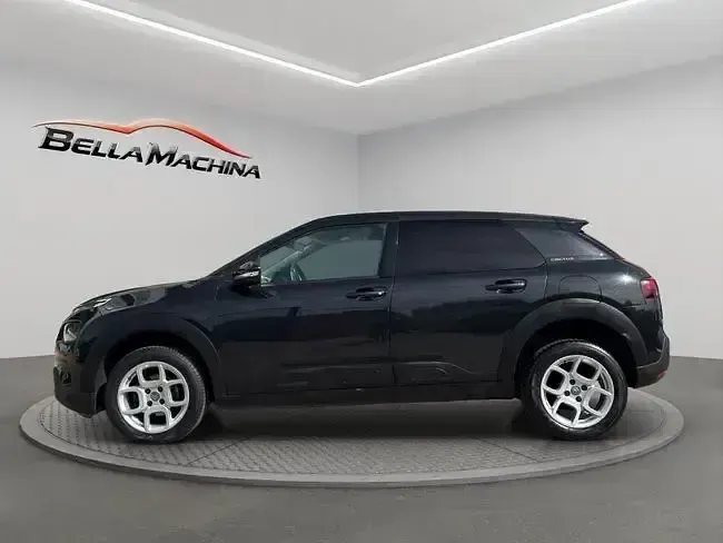 Usado Citroën C4 Cactus Shine 102 CV (75 kW) 2018 Negro Utilitario