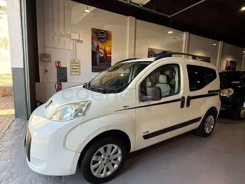 Usado Peugeot Bipper Active 80 CV (58 kW) 2015 Blanco Monovolumen