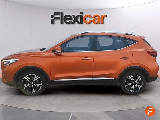 Käytetty MG ZS Comfort 106 HP (77 kW) 2022 Oranssi Sedan