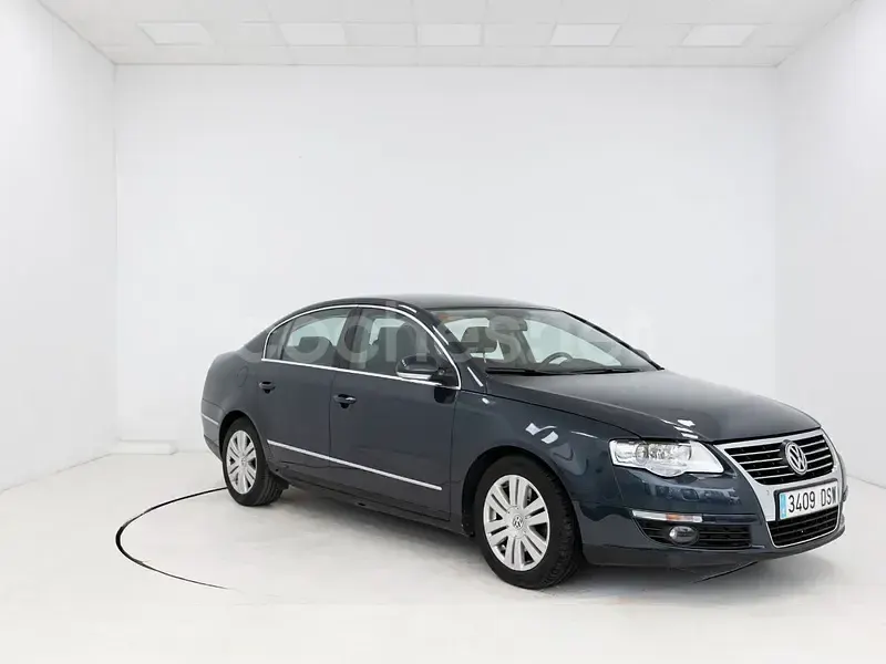 Usado VW Passat Advance 140 CV (102 kW) 2005 Azul Berlina