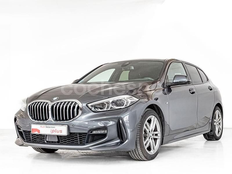 Gris / plata Usado 2021 BMW 116 Comfort Edition Utilitario | 21.900 € (Precio justo) - Imagen 1/4