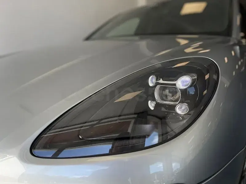 Usado Porsche Macan S 354 CV (260 kW) 2019 Gris / plata SUV