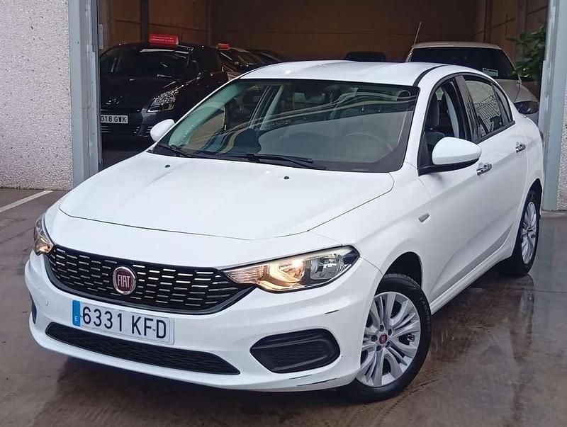 Usado Fiat Tipo Easy 95 CV (69 kW) 2017 Blanco Berlina