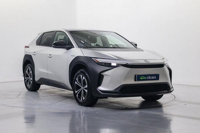 Usado Toyota bZ4X Advance 150 kW (204 CV) 2023 Eléctrico SUV