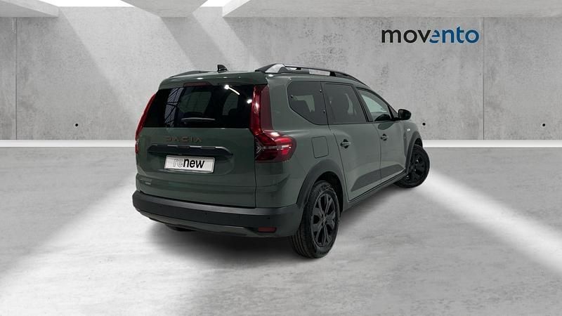 Usado Dacia Jogger Extreme 140 CV (102 kW) 2025 Verde Monovolumen