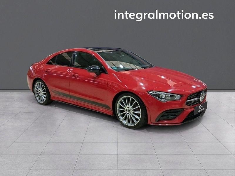 Usado Mercedes CLA220 190 CV (139 kW) 2020 Rojo Berlina