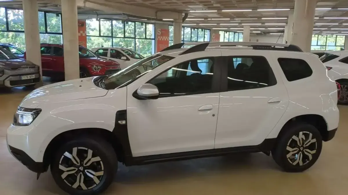 Usado Dacia Duster Prestige 131 CV (96 kW) 2022 Blanco SUV