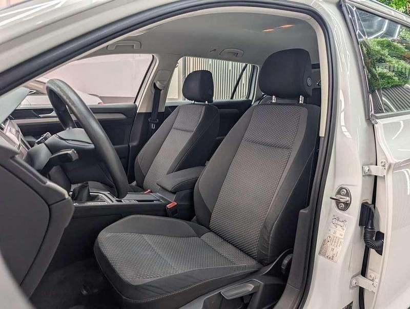Occasion VW Passat Advance 120 ch (88 kW) 2018 Blanc Break