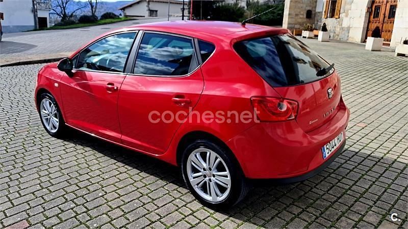Brugt Seat Ibiza 90 HK (66 kW) 2011 Rød Sedan