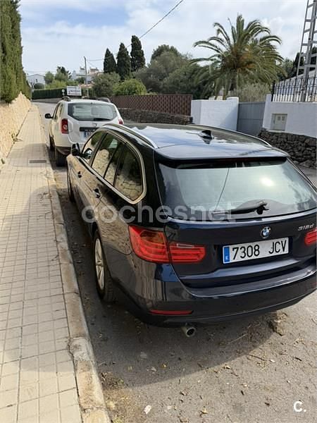 Usado BMW 318 143 CV (105 kW) 2015 Azul Familiar