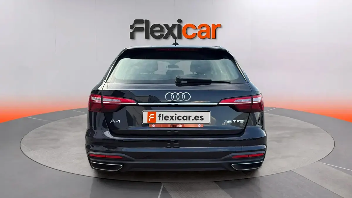 Usado Audi A4 Advanced Plus 150 CV (110 kW) 2023 Negro Familiar