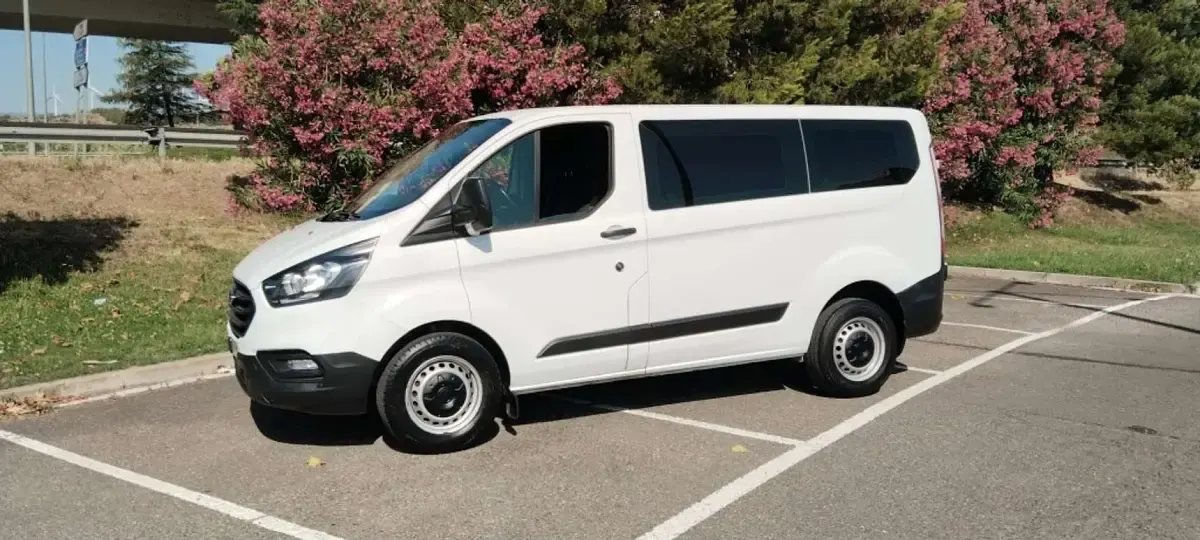 Usado Ford Transit Custom Ambiente 105 CV (77 kW) 2019 Blanco Familiar