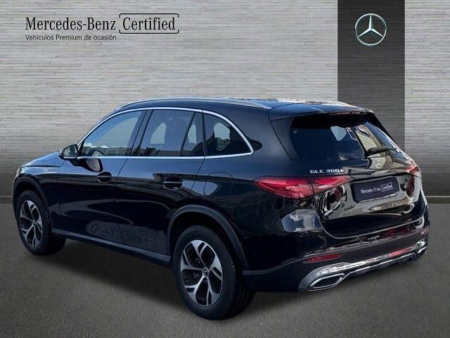 Usado Mercedes GLC300e 320 CV (235 kW) 2023 Negro SUV