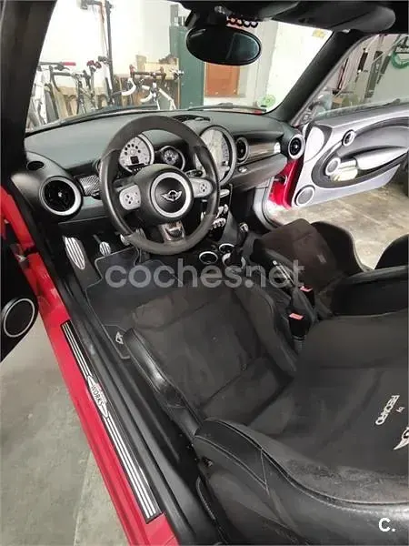 Usado Mini John Cooper Works 210 CV (154 kW) 2008 Rojo Utilitario
