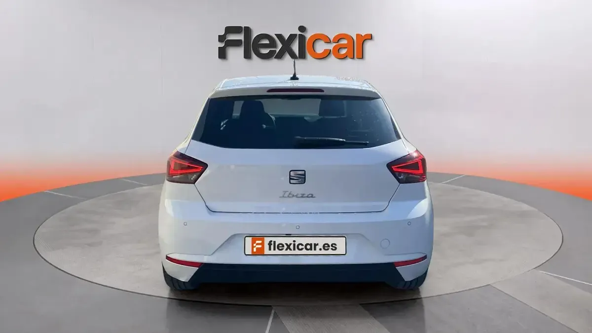 Usado Seat Ibiza 115 CV (84 kW) 2025 Blanco Utilitario