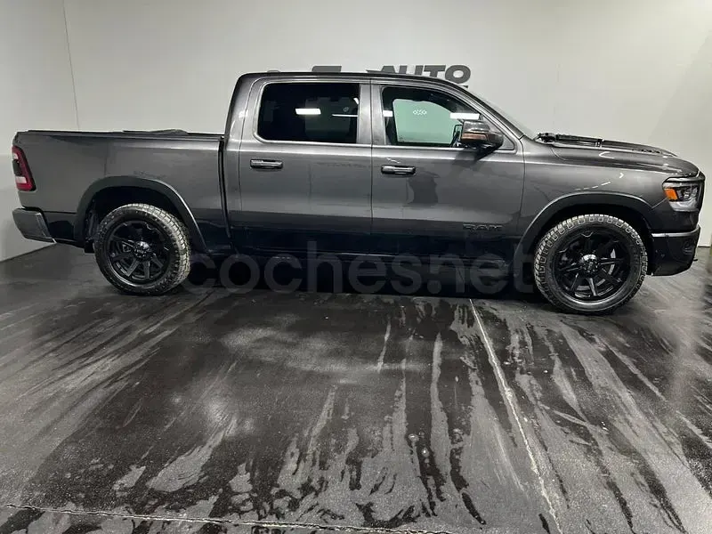 Usado RAM 1500 401 CV (294 kW) 2019 Gris / plata Pickup/Camioneta