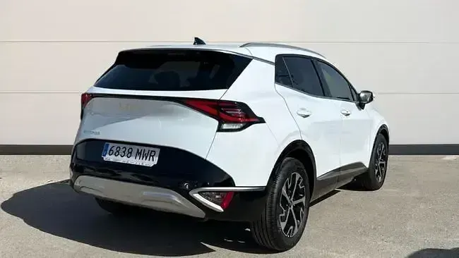 Käytetty Kia Sportage 160 HP (117 kW) 2024 Valkoinen Katumaasturi
