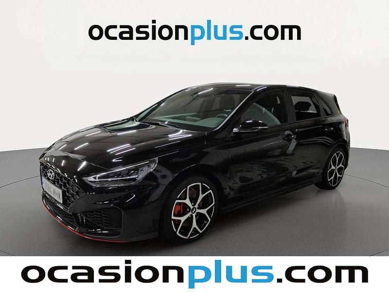 Negro Usado 2023 Hyundai i30 Utilitario | 29.910 € (Precio justo) - Imagen 1/4