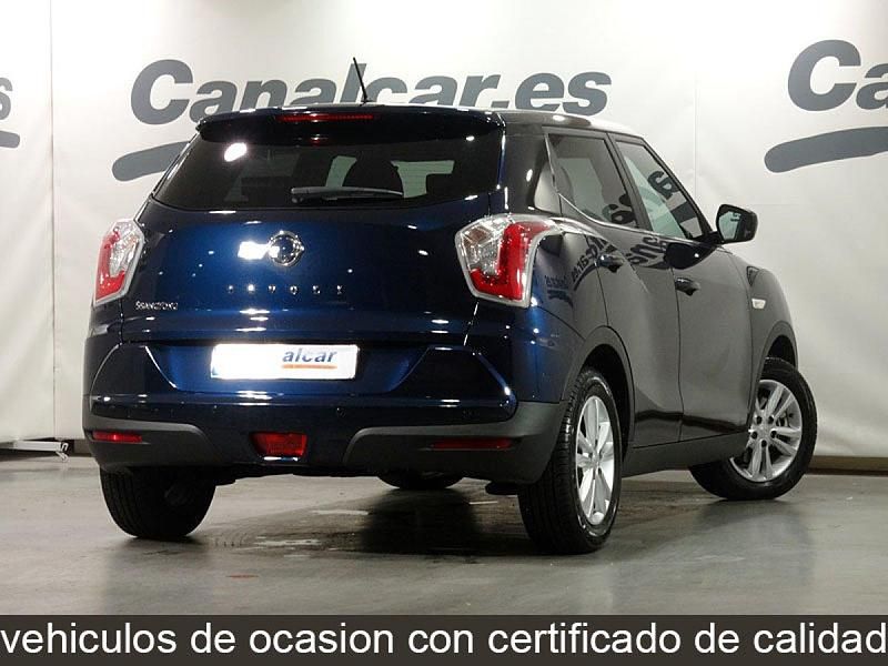 Usado SsangYong Tivoli 128 CV (94 kW) 2018 Azul SUV