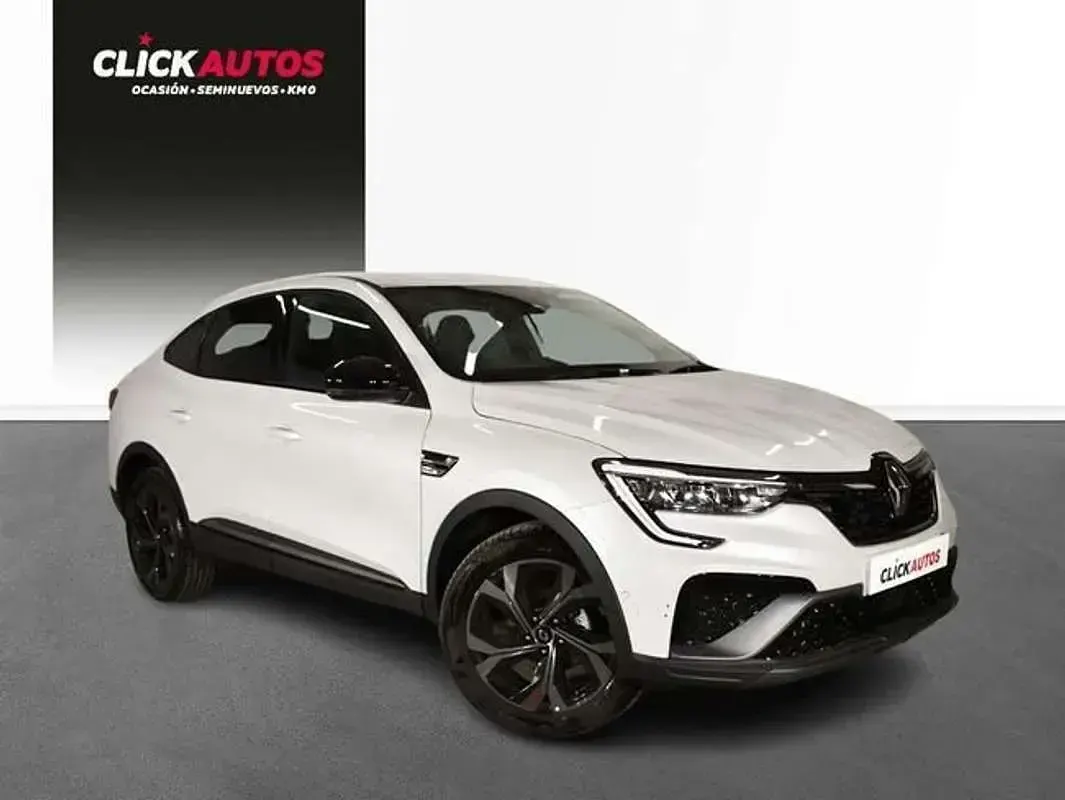 Usado Renault Arkana RS Line 160 CV (117 kW) 2023 Blanco SUV