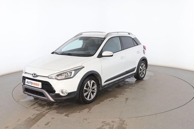 Blanco Usado 2017 Hyundai i20 Active Utilitario | 9699 € (Precio justo) - Imagen 1/3