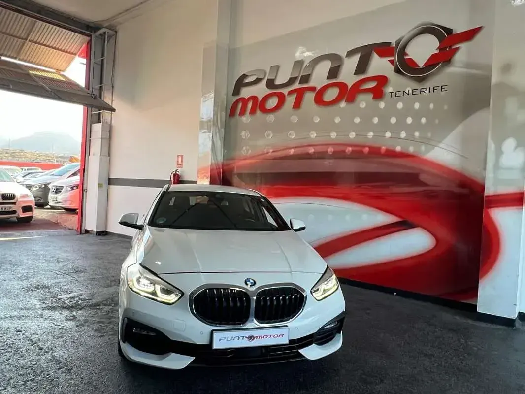 Usado BMW 118 150 CV (110 kW) 2020 Blanco Utilitario