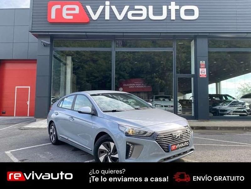 Usado Hyundai Ioniq 141 CV (103 kW) 2018 Gris Utilitario