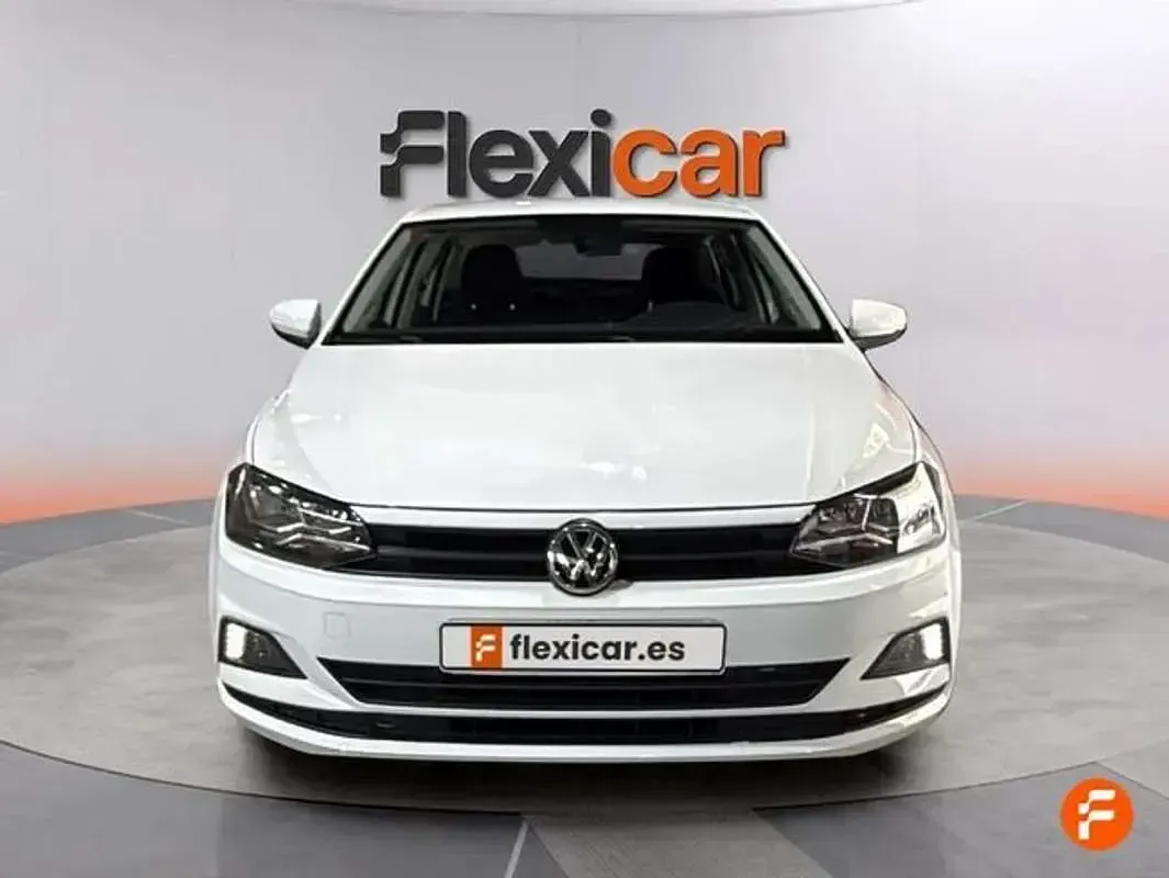 Usado VW Polo Edition 65 CV (47 kW) 2019 Blanco Utilitario