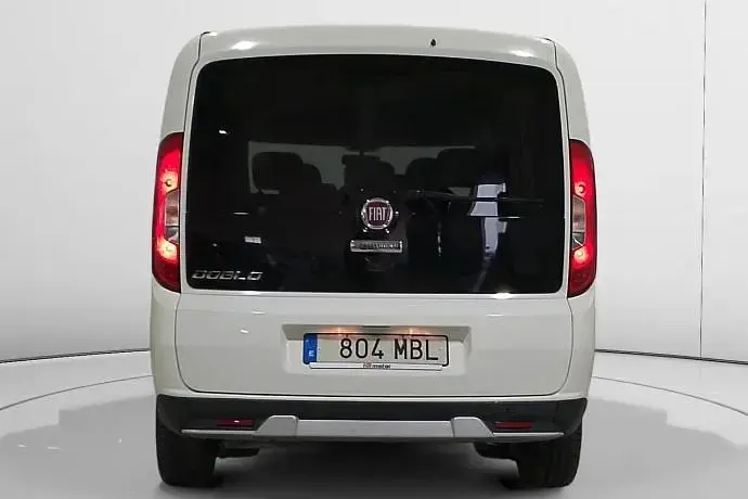 Usado Fiat Doblò Trekking 120 CV (88 kW) 2022 Monovolumen