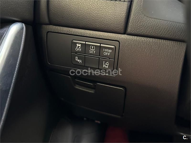 Rojo Usado 2015 Mazda 6 Luxury Familiar | 14.000 € (Precio justo) - Imagen 1/4