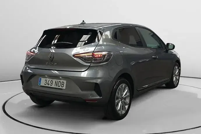 Usado Renault Clio Evolution 101 CV (74 kW) 2025 Utilitario